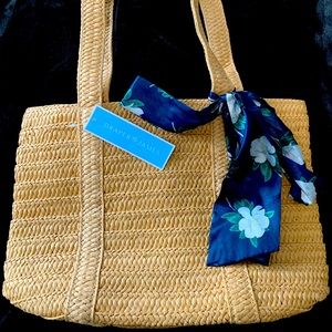 Small straw tote